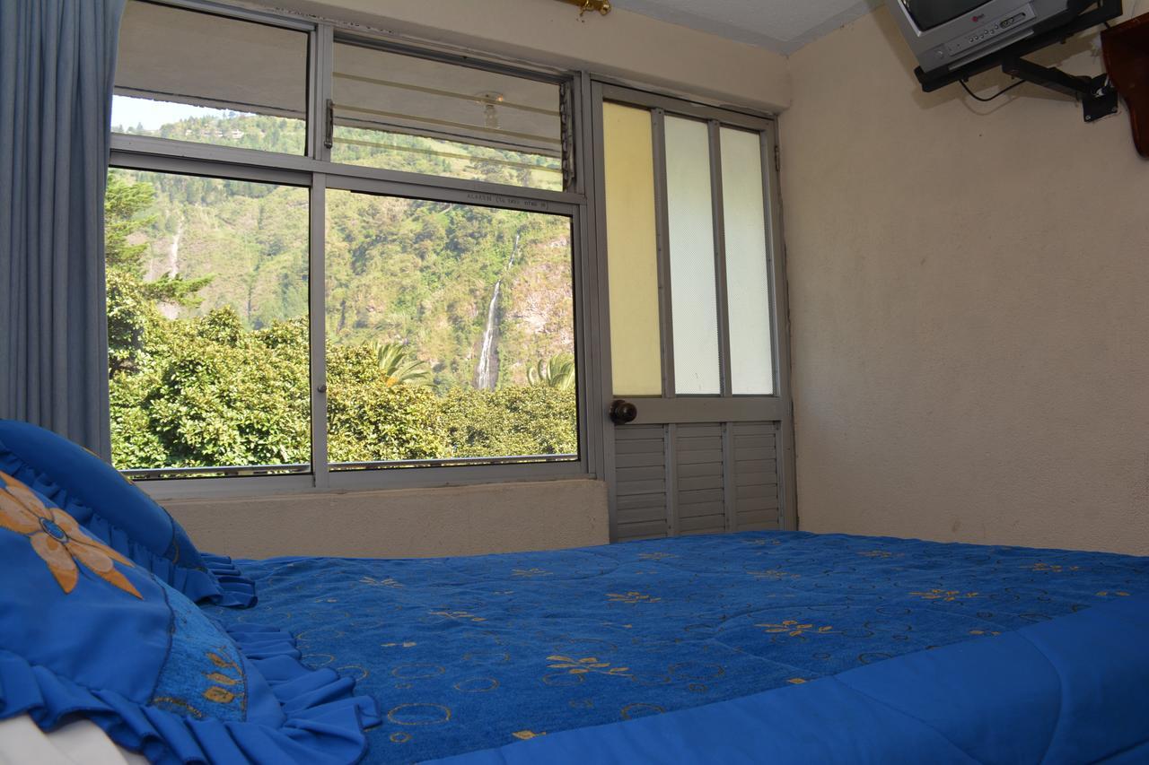 באניוס Hotel Elvita Alborada מראה חיצוני תמונה